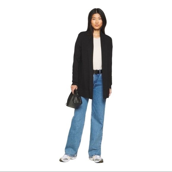 NWT Women’s GAP BELLA THIRD - Black Cardigan Size Large - Picture 1 of 7